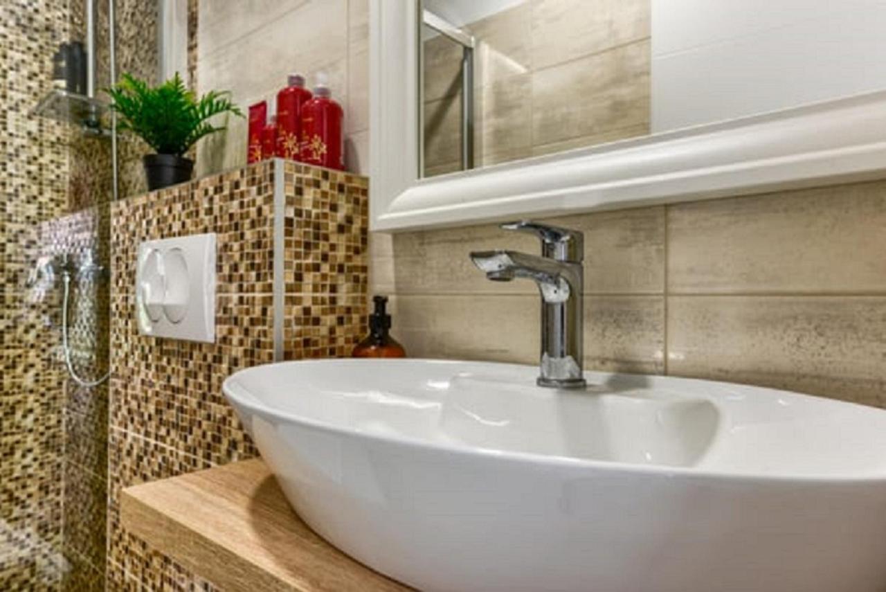Yula Apartament